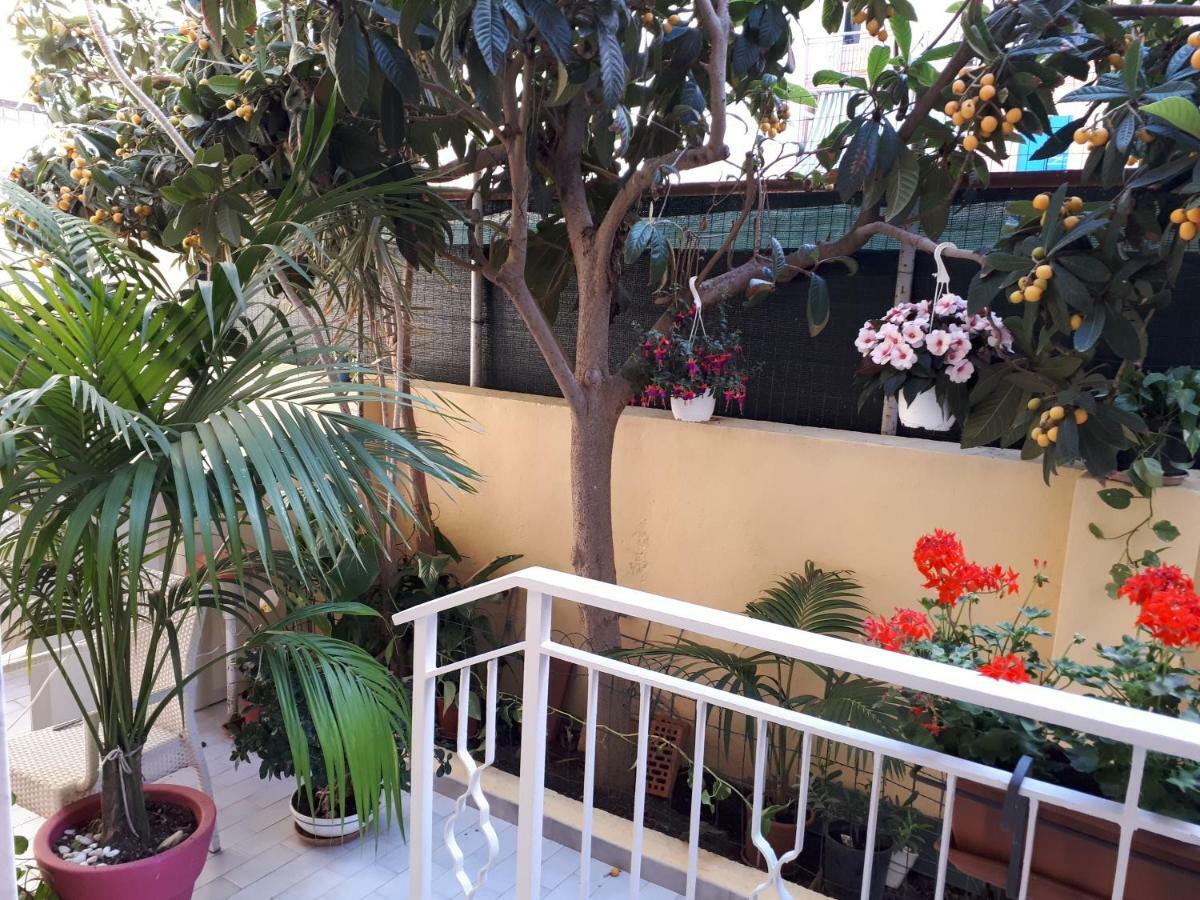 Bed and Breakfast La Riviera Милаццо Экстерьер фото